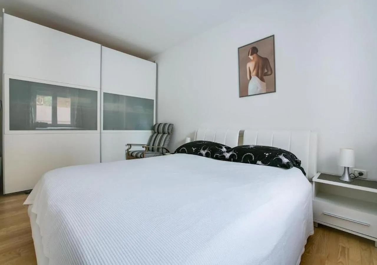 Cute Apartment Damor Near The Beach 温克兰